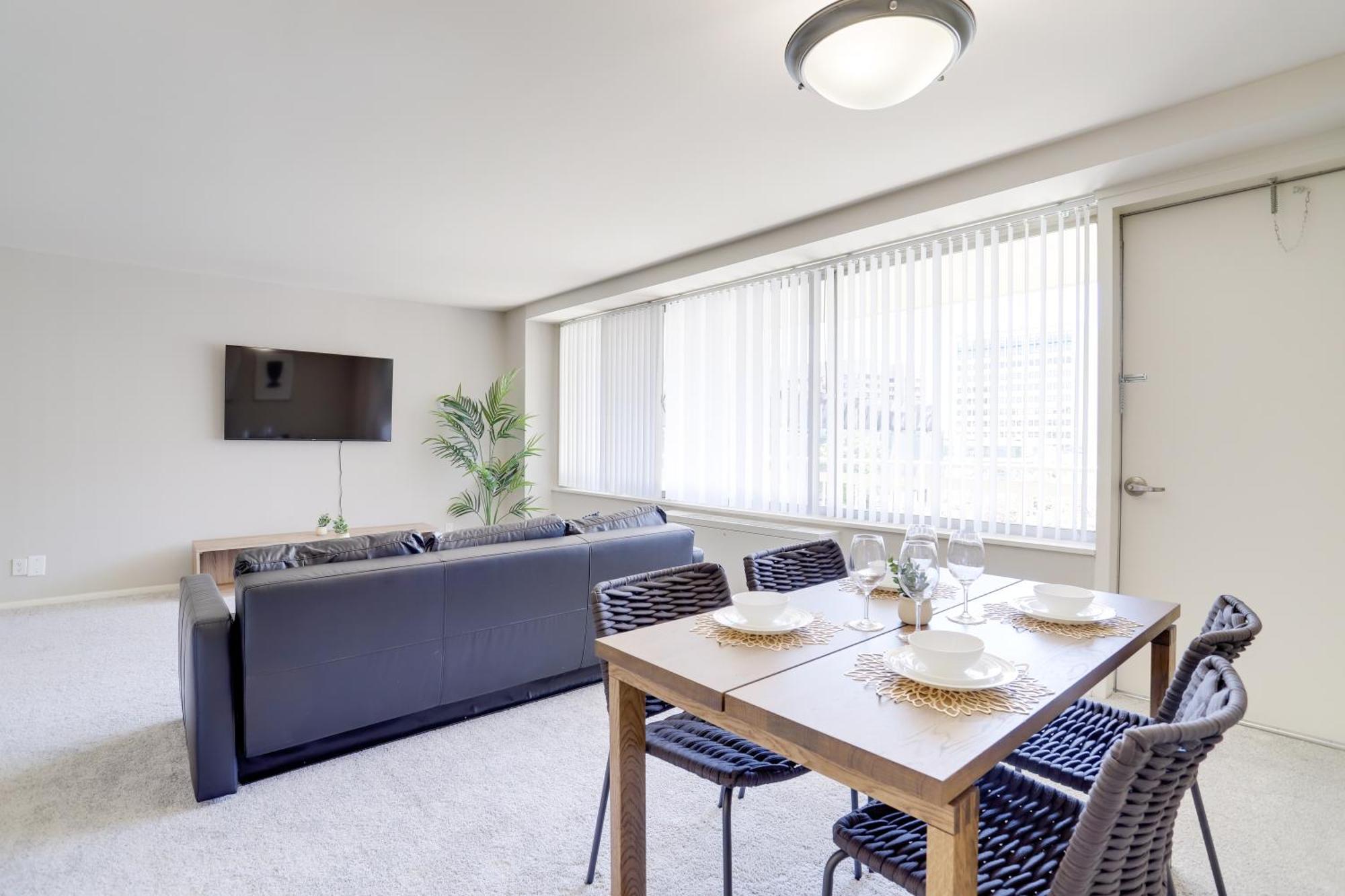 Style And Convenience Apartment At Crystal City 알링턴 외부 사진
