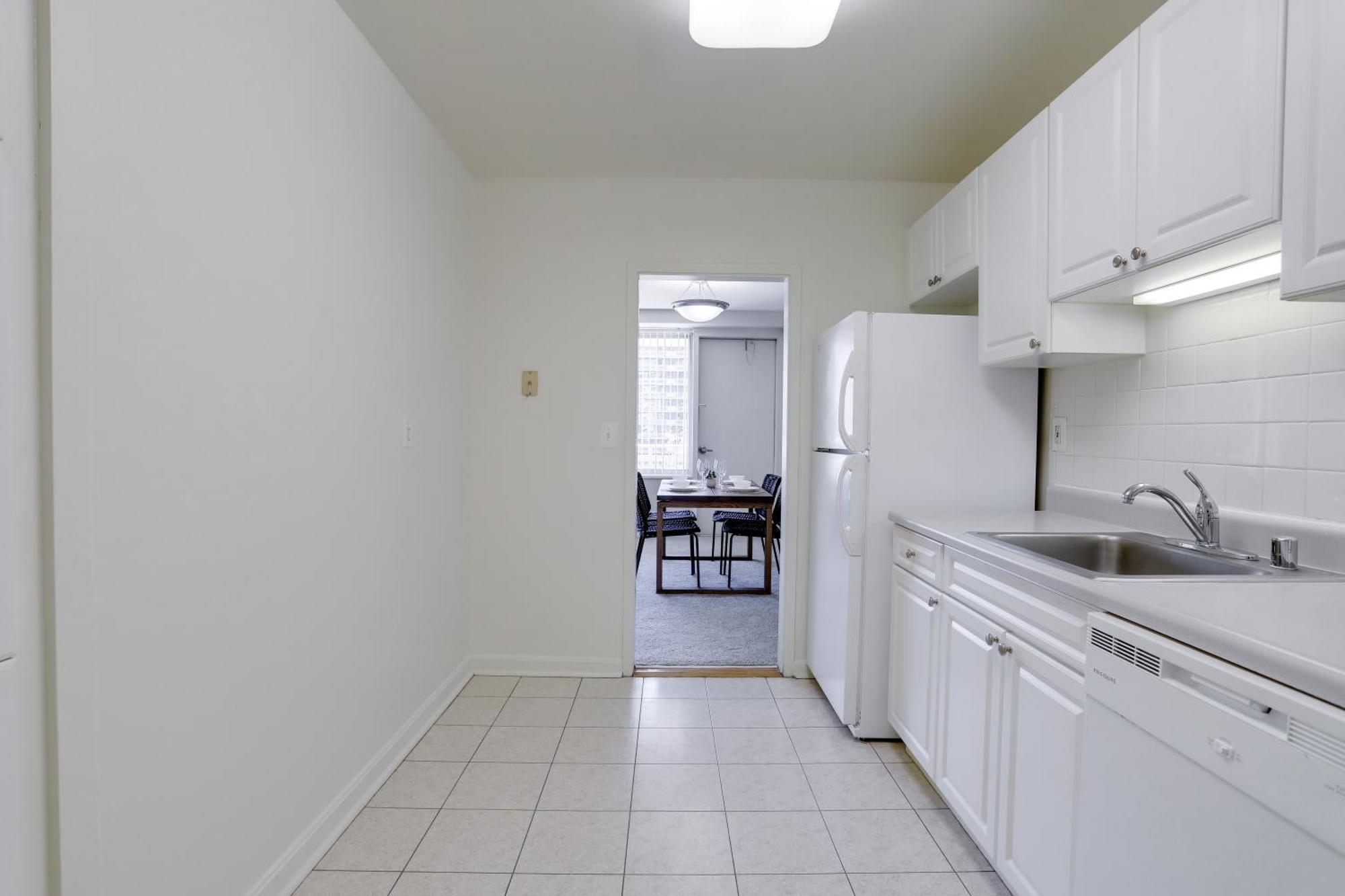 Style And Convenience Apartment At Crystal City 알링턴 외부 사진